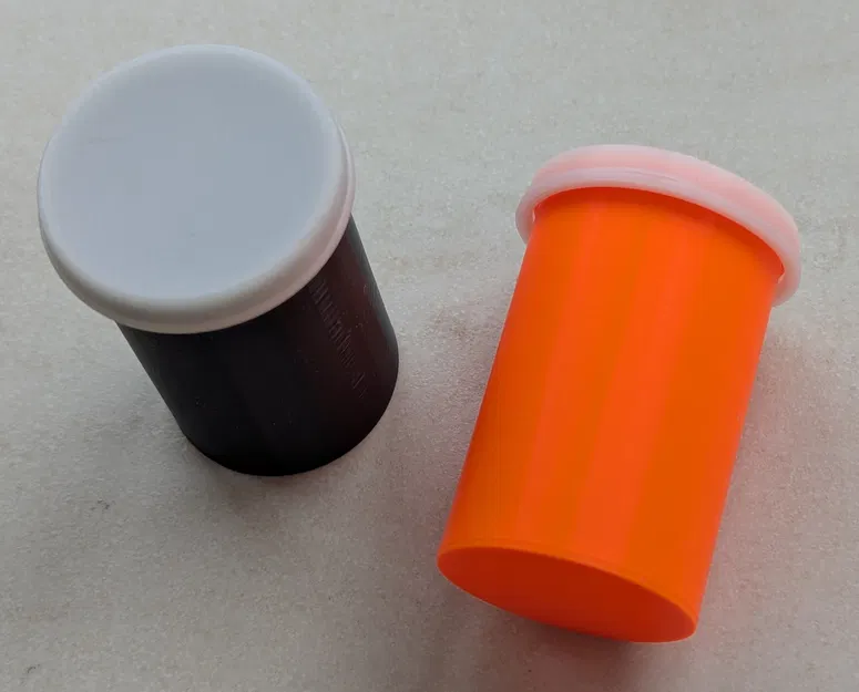 Hũ/ống đựng phim 35mm thay thế kèm nắp – dùng PETG và TPU - Image 1