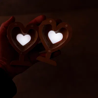 Hộp Quà Trái Tim Phát Sáng (The Glowing Heart Gift Box)