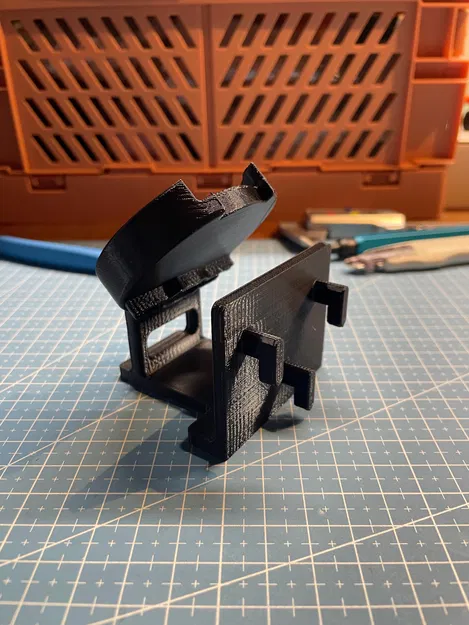 Dock sạc CMF Watch 3 Pro — bản IKEA SKADIS - Image 8