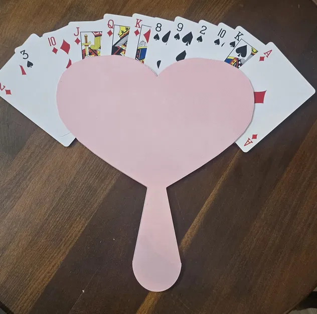 Giá đỡ bài tây cầm tay (Valentines card holder) - Image 1