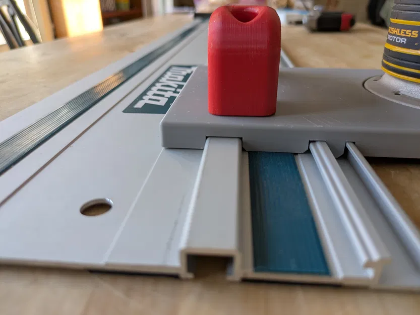 Đồ gá Dewalt 600/611 Palm Router cho Makita Track – Bản Robust - Image 3