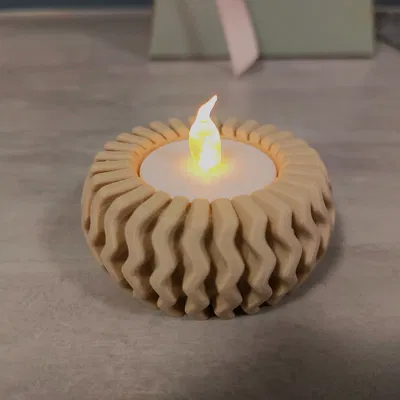 Đế nến LED gợn sóng thấp (Short Wavy Tea Light Holder)