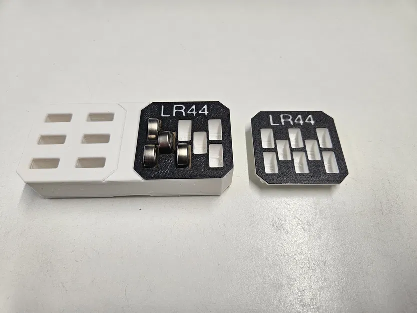 1x1 CU - LR44 - Multibin Top - Image 1