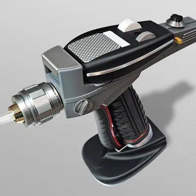The Sprayser – Vòi xịt vườn phong cách phaser Star Trek