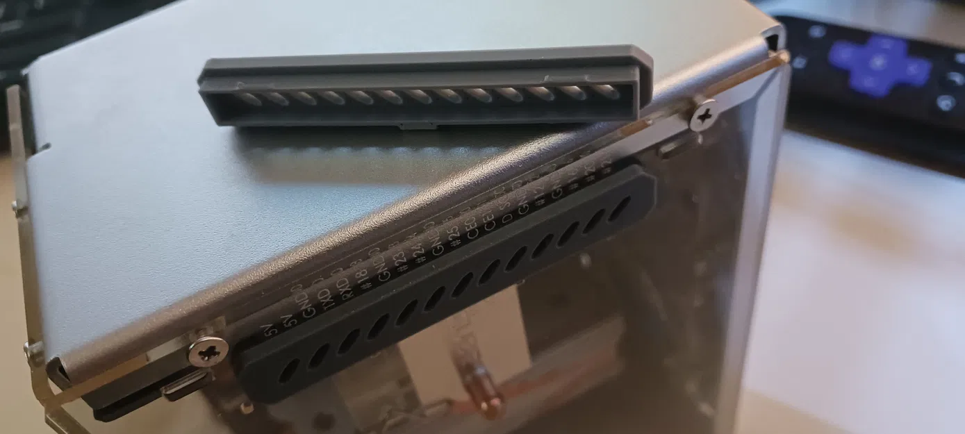 Nắp che 40-Pin GPIO dạng snap-in cho Pironman 5 Mini-Tower - Image 1