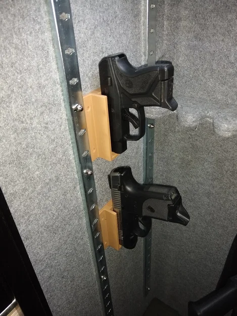 Giá đỡ súng ngắn nam châm (Magnetic Pistol Holder) - Image 1