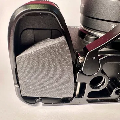 Giá gắn Airtag cho Smallrig Baseplate Sony A6700