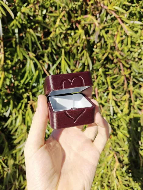 Hộp quà bản lề in liền khối (Print in place gift box) - Image 2