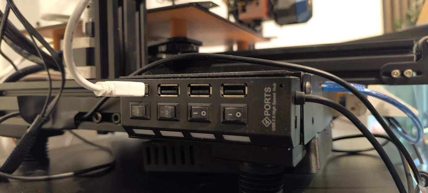Kẹp gắn USB Hub cho thanh nhôm định hình 4040 của Ender 3 - Image 1