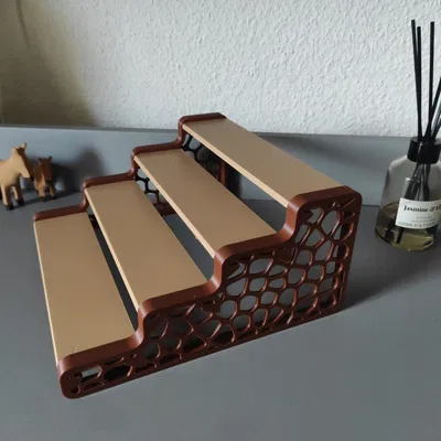 Kệ trưng bày đơn giản (Simple display shelf)