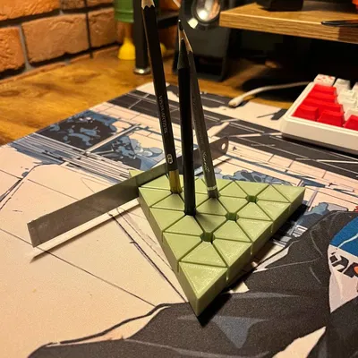 Khay đựng bút (Pen Holder)