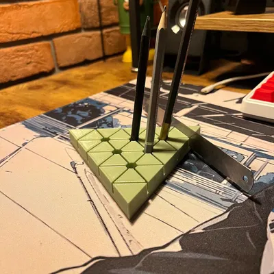 Khay đựng bút (Pen Holder)