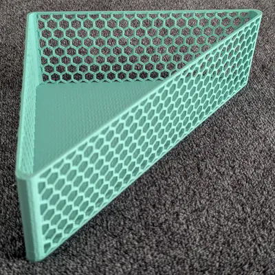 Giỏ Góc Tổ Ong (Honeycomb Corner Basket)