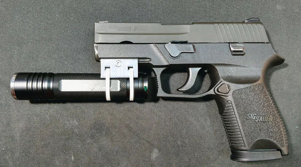 Ngàm gắn đèn pin cho rail Picatinny/NATO (tùy chỉnh) - Image 1