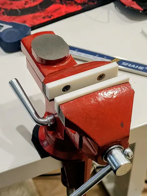 Miếng đệm nhựa cho ngàm ê-tô 13×62×5 - Image 1