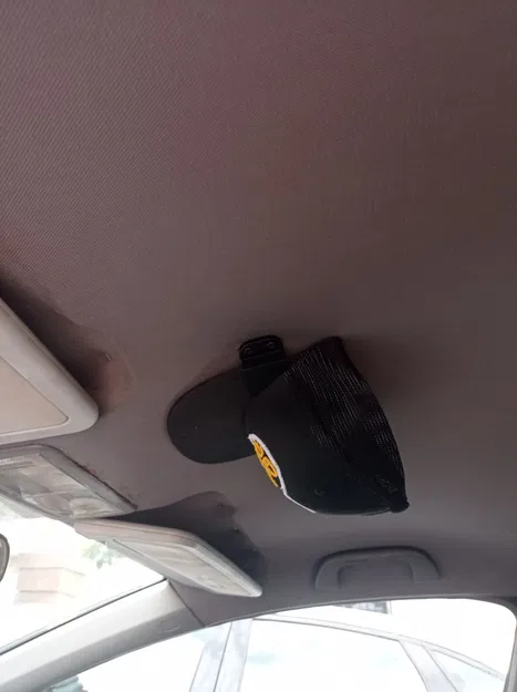 Giá treo nón/mũ trong xe hơi (car hat/cap holder) - Image 1