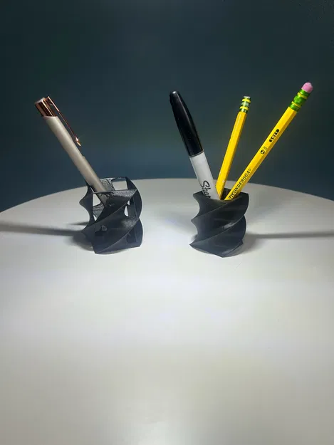 Ống cắm bút (Pencil Holder) dạng xoắn - Image 1