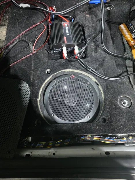 Adapter loa gầm ghế 6.5" cho Mini Cooper (R60, R61) - Image 1