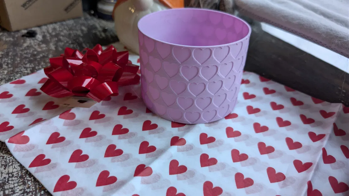 Chậu họa tiết trái tim - Valentine’s Day Classic - Image 3