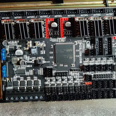 Giá đỡ BTT Octopus cho kẹp DIN rail kim loại