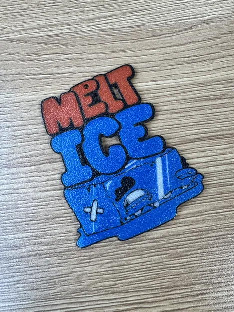Móc khóa Melt Ice của Mike Bennett Art - Image 1