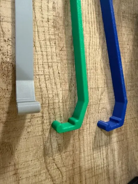 Chốt giữ nắp lưng film Holga 120 (Holga 120 film cover retainer) - Image 3