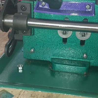 Kệ đỡ cáp động cơ máy tiện Grizzly (Grizzly Lathe Motor Cable Shelf)