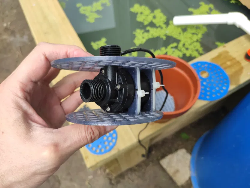 Ngàm gắn bơm cho chậu cây terracotta (Plant pot pump mount) - Image 3