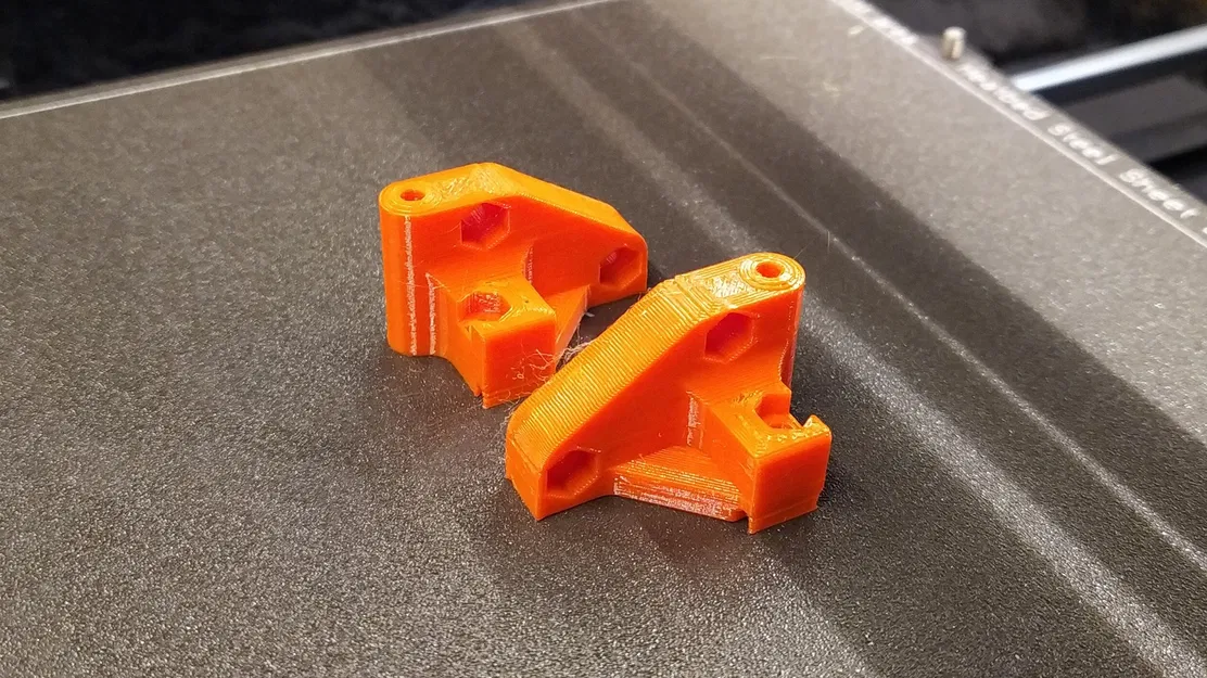 NIX62084 - Ngàm gắn tay trước RC10 (front arm mount) - Image 3