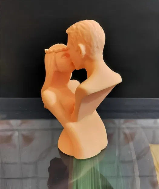 Nụ Hôn Vĩnh Cửu - Tượng Điêu Khắc Tối Giản - Image 3