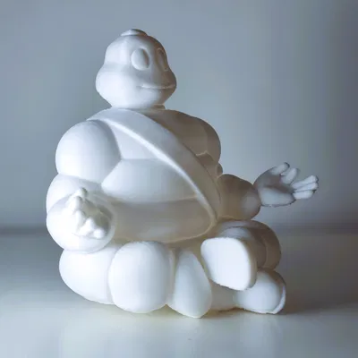 Tượng Bibendum (Michelin) đang thiền