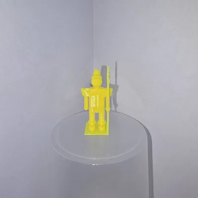 Lính gác mini cầm giáo thẳng