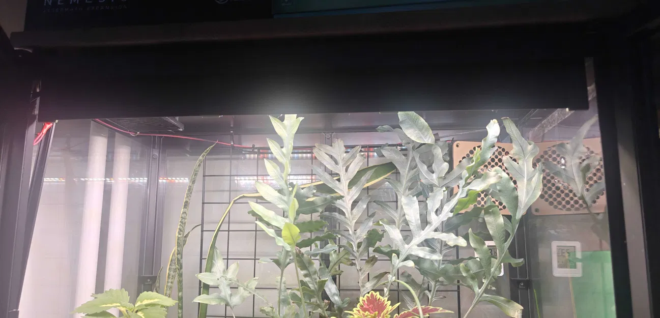 Chụp che sáng (shader) cho đèn grow T8 - Image 1