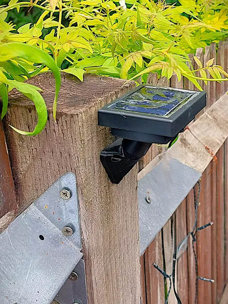 Giá đỡ pin năng lượng mặt trời cho đèn dây Fairy (Fairy Light Solar Panel Mount) - Image 6