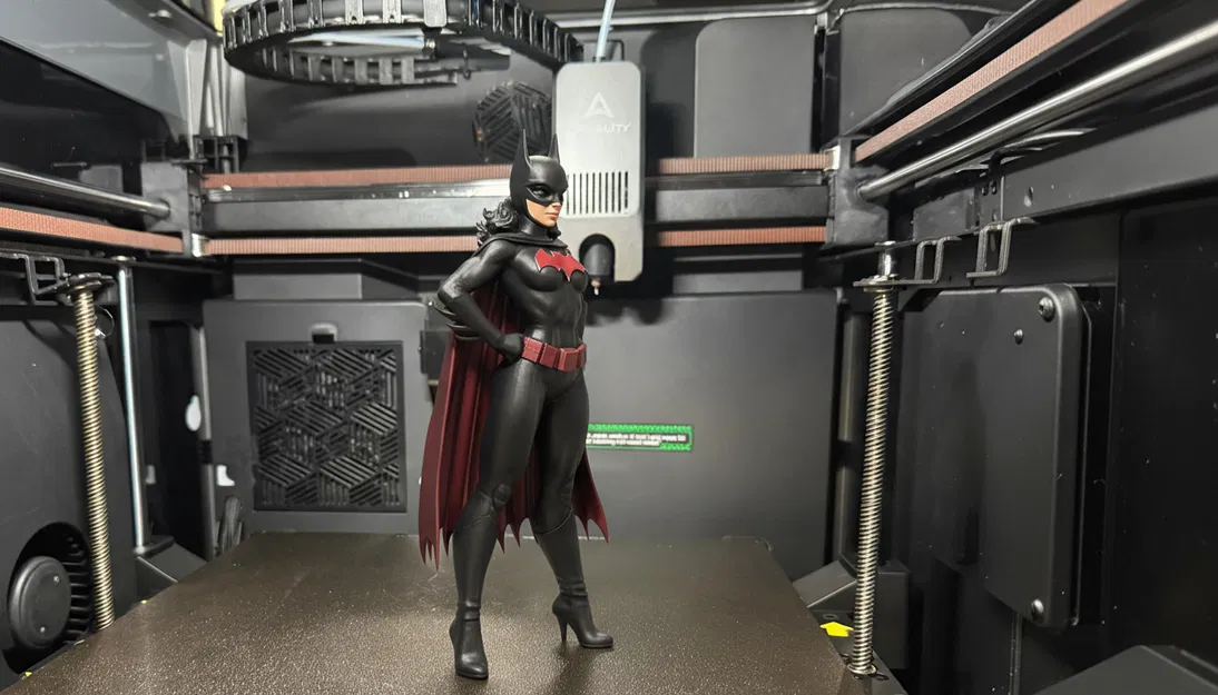 Batgirl – Mẫu 3D cao cấp để in và trưng bày - Image 1