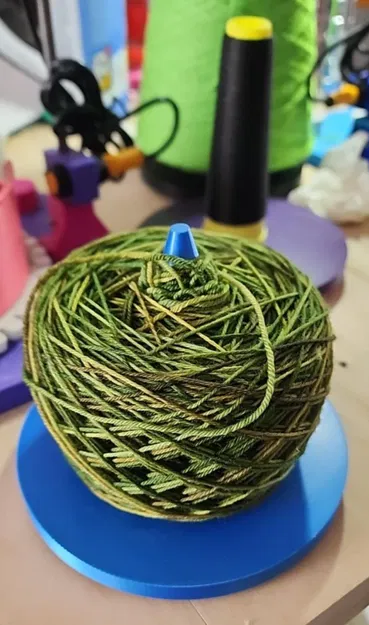 Lazy Susan cho Len (Yarn) - Image 1