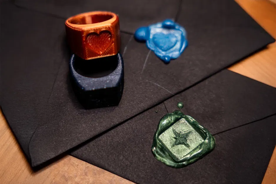 Nhẫn Con Dấu Sáp – Trái Tim & La Bàn Hoa Gió - Image 1