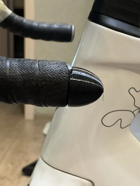 Nút bịt tay lái khí động học (Handlebar Aero Plug) - Image 1