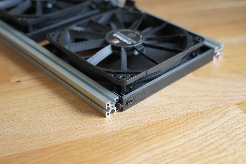 BeamCase - ngàm gắn quạt trượt vào (slide in fan bracket) - Image 1