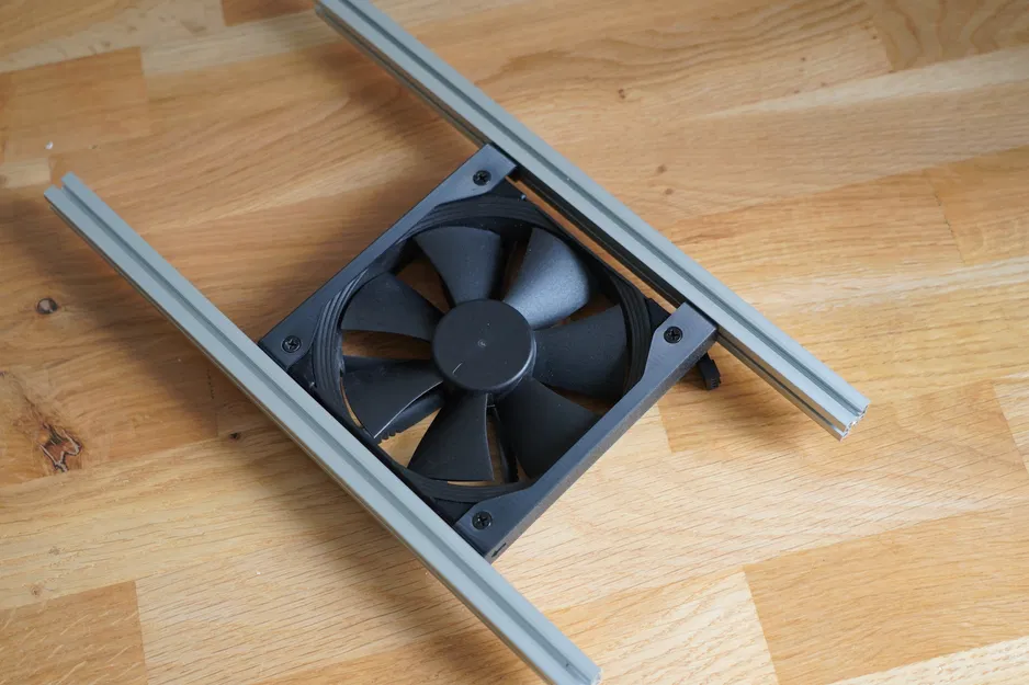BeamCase - ngàm gắn quạt trượt vào (slide in fan bracket) - Image 3
