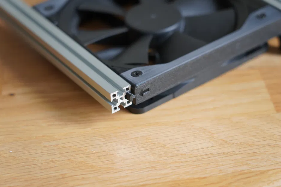 BeamCase - ngàm gắn quạt trượt vào (slide in fan bracket) - Image 9