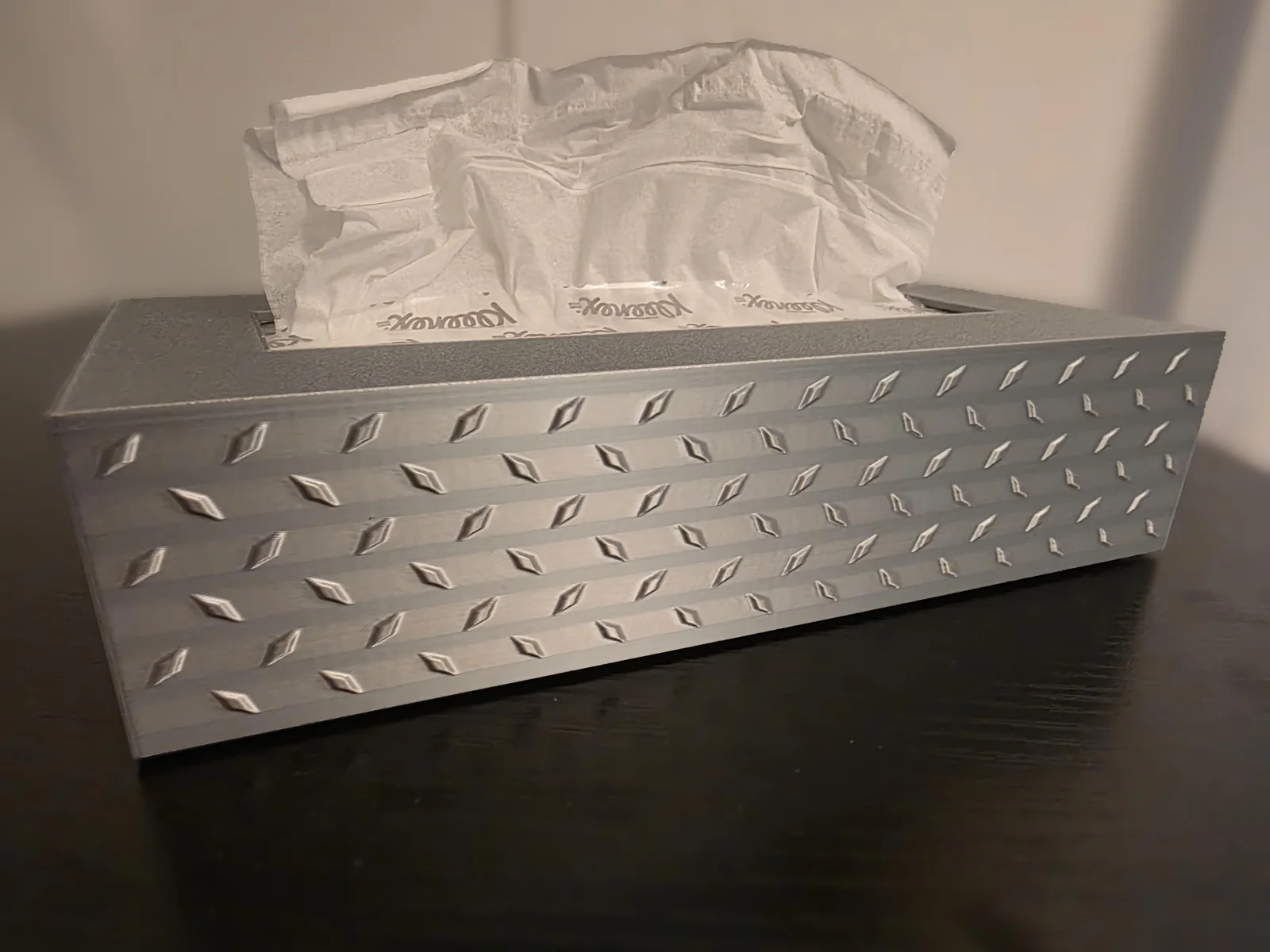 Nắp hộp khăn giấy trang trí - họa tiết Diamond Plate 1