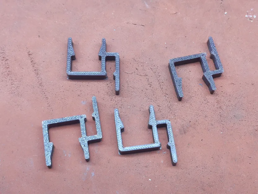 Giá đỡ ống tube Qidi Q1 Pro gắn trên chain - Image 1