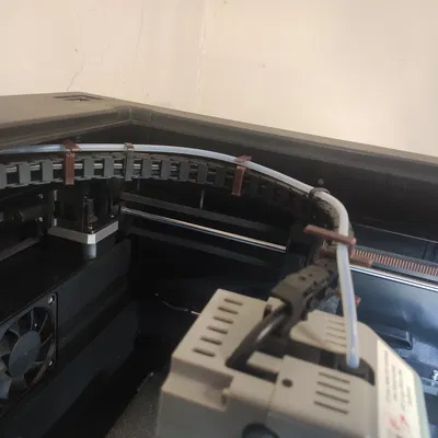 Giá đỡ ống tube Qidi Q1 Pro gắn trên chain