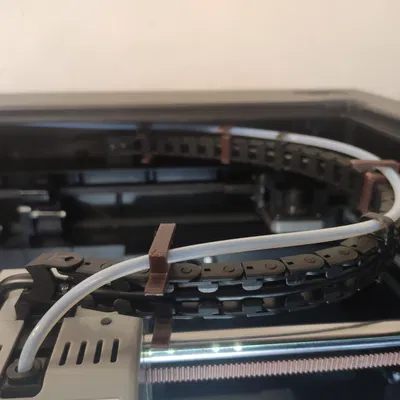 Giá đỡ ống tube Qidi Q1 Pro gắn trên chain