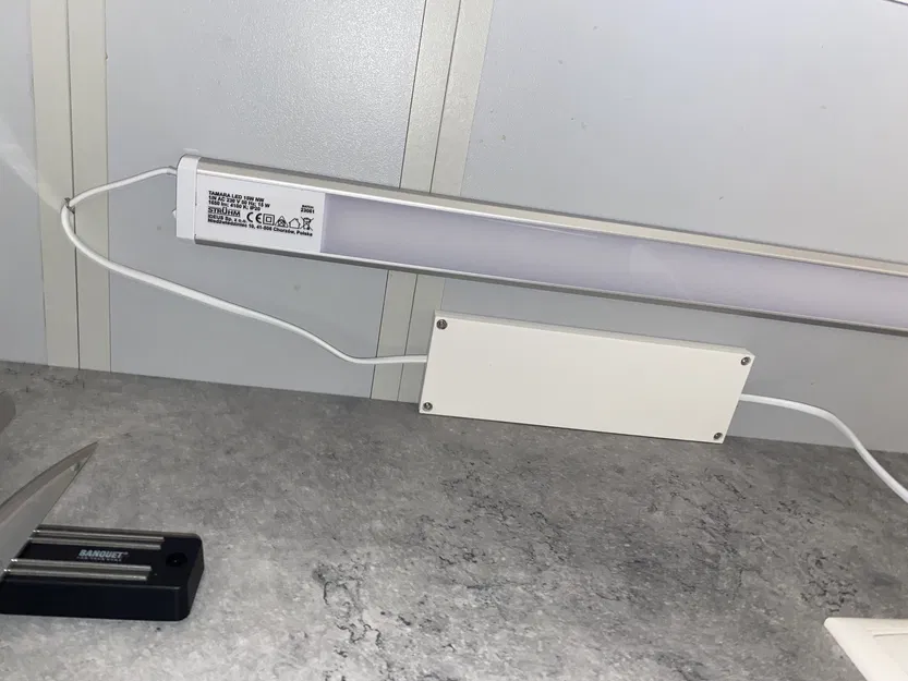 Nắp che dây cáp cho đèn gắn dưới tủ - Image 1