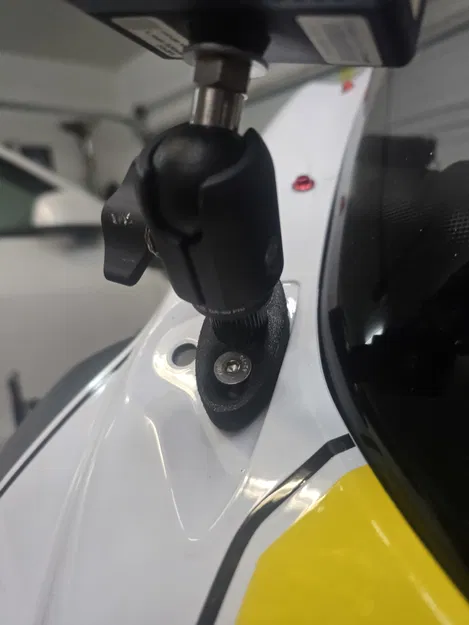 Tấm bịt lỗ gương Yamaha R7 (Yamaha R7 mirror block off) - Image 1