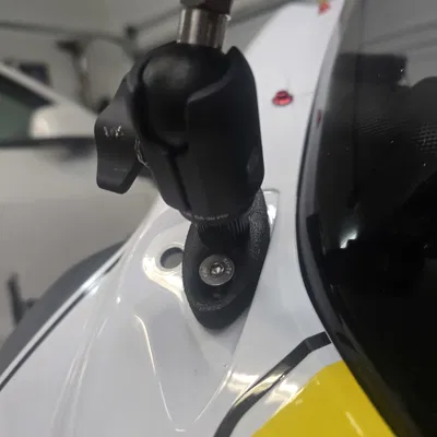 Tấm bịt lỗ gương Yamaha R7 (Yamaha R7 mirror block off)