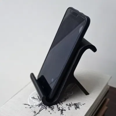 Giá đỡ điện thoại để bàn chic & elegant, dễ in (lấy cảm hứng chữ lambda)