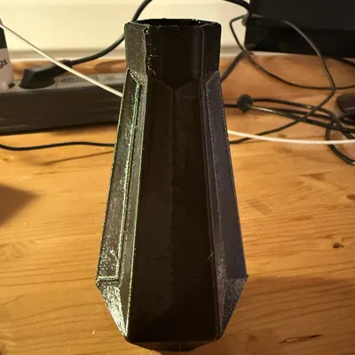 Bình hoa tối giản (Minimalist Vase)